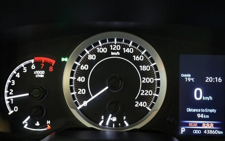 Toyota Corolla, 2020 год, 1 799 000 рублей, 13 фотография