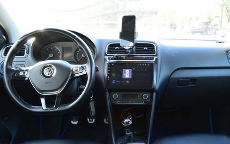 Volkswagen Polo VI (EU Market), 2017 год, 960 000 рублей, 11 фотография