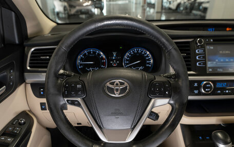 Toyota Highlander III, 2014 год, 2 790 000 рублей, 10 фотография