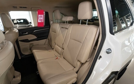 Toyota Highlander III, 2014 год, 2 790 000 рублей, 12 фотография