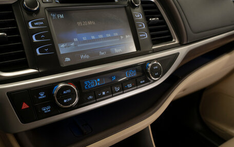 Toyota Highlander III, 2014 год, 2 790 000 рублей, 22 фотография