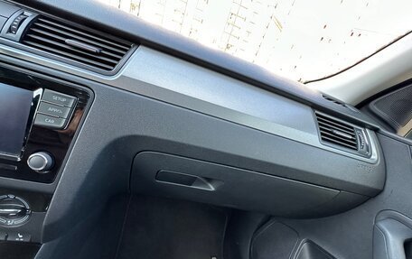 Skoda Rapid I, 2018 год, 1 000 000 рублей, 16 фотография