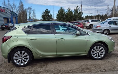 Opel Astra J, 2011 год, 750 000 рублей, 6 фотография