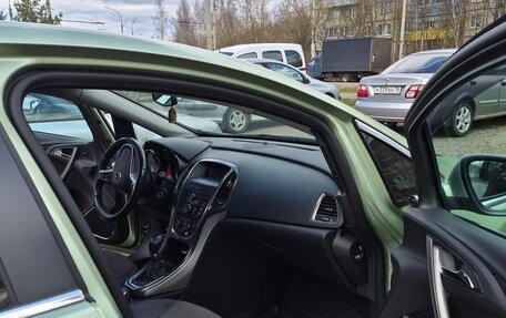 Opel Astra J, 2011 год, 750 000 рублей, 9 фотография