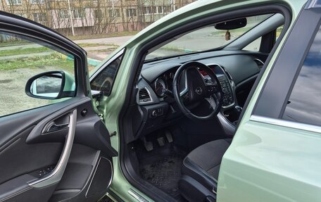 Opel Astra J, 2011 год, 750 000 рублей, 11 фотография