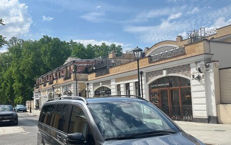 Mercedes-Benz V-Класс, 2020 год, 4 850 000 рублей, 5 фотография