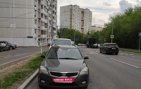 KIA cee'd I рестайлинг, 2011 год, 700 000 рублей, 2 фотография