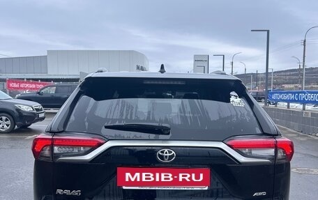 Toyota RAV4, 2021 год, 3 000 000 рублей, 6 фотография