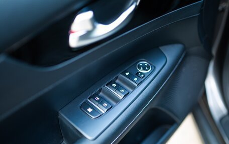 KIA Cerato IV, 2019 год, 1 800 000 рублей, 13 фотография