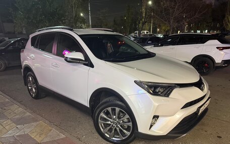 Toyota RAV4, 2019 год, 2 950 000 рублей, 9 фотография