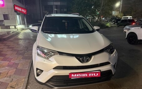 Toyota RAV4, 2019 год, 2 950 000 рублей, 8 фотография