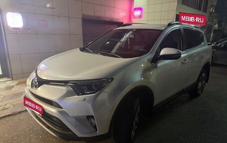 Toyota RAV4, 2019 год, 2 950 000 рублей, 11 фотография