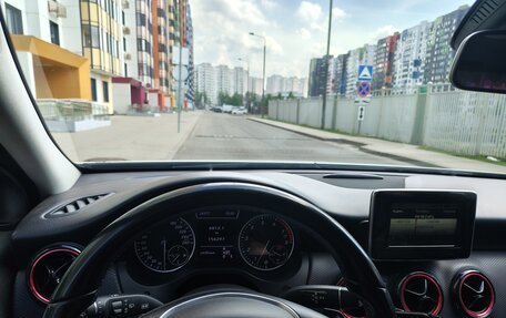 Mercedes-Benz A-Класс, 2015 год, 1 290 000 рублей, 8 фотография