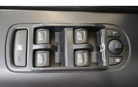 Land Rover Freelander II рестайлинг 2, 2008 год, 1 091 000 рублей, 13 фотография
