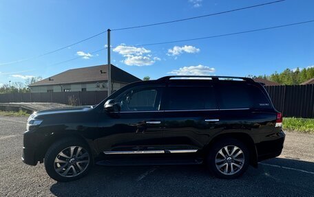 Toyota Land Cruiser 200, 2017 год, 7 890 000 рублей, 7 фотография