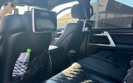 Toyota Land Cruiser 200, 2017 год, 7 890 000 рублей, 22 фотография