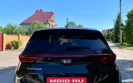 KIA Sportage IV рестайлинг, 2021 год, 2 430 000 рублей, 4 фотография