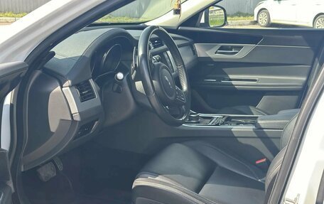 Jaguar XF II, 2017 год, 2 150 000 рублей, 3 фотография