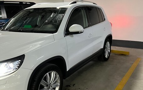 Volkswagen Tiguan I, 2015 год, 1 700 000 рублей, 4 фотография