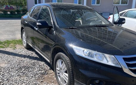 Honda Crosstour I рестайлинг, 2014 год, 1 500 000 рублей, 2 фотография