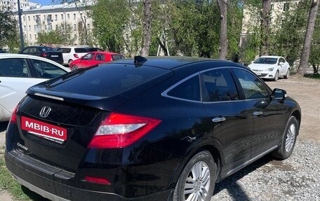 Honda Crosstour I рестайлинг, 2014 год, 1 500 000 рублей, 3 фотография
