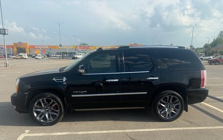 Cadillac Escalade III, 2011 год, 1 920 000 рублей, 3 фотография