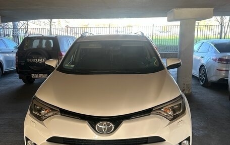 Toyota RAV4, 2016 год, 2 750 000 рублей, 9 фотография