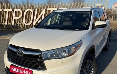 Toyota Highlander III, 2015 год, 3 600 000 рублей, 3 фотография