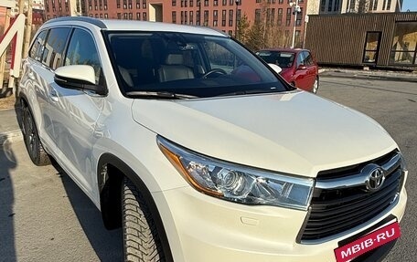 Toyota Highlander III, 2015 год, 3 600 000 рублей, 2 фотография