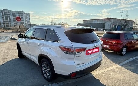 Toyota Highlander III, 2015 год, 3 600 000 рублей, 15 фотография