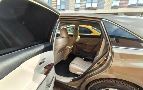 Toyota Venza I, 2010 год, 1 380 000 рублей, 14 фотография