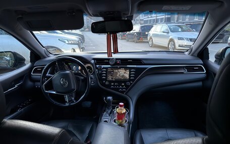 Toyota Camry, 2018 год, 2 700 000 рублей, 8 фотография