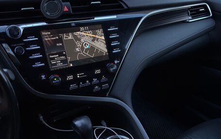 Toyota Camry, 2018 год, 2 700 000 рублей, 15 фотография