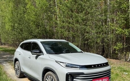CheryExeed TXL, 2022 год, 2 700 000 рублей, 3 фотография