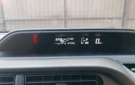 Toyota Aqua I, 2012 год, 898 000 рублей, 7 фотография
