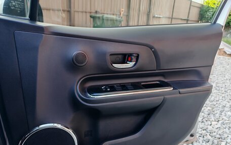 Toyota Aqua I, 2012 год, 898 000 рублей, 10 фотография