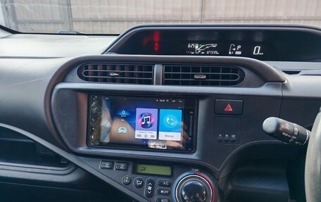 Toyota Aqua I, 2012 год, 898 000 рублей, 9 фотография