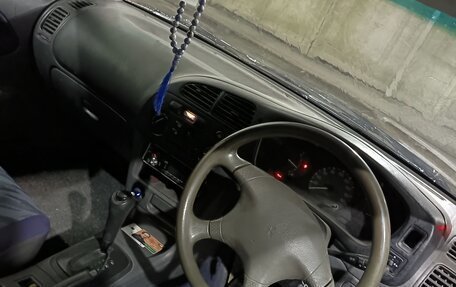 Mitsubishi Mirage VI рестайлинг, 1996 год, 165 000 рублей, 3 фотография