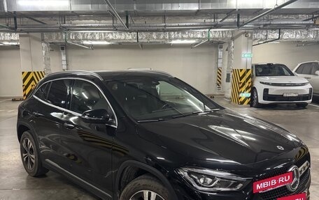 Mercedes-Benz GLA, 2021 год, 4 000 000 рублей, 4 фотография