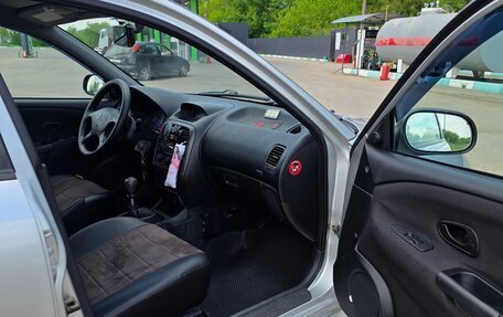 Mitsubishi Carisma I, 2003 год, 400 000 рублей, 11 фотография