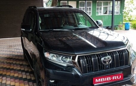 Toyota Land Cruiser Prado 150 рестайлинг 2, 2020 год, 5 999 999 рублей, 5 фотография