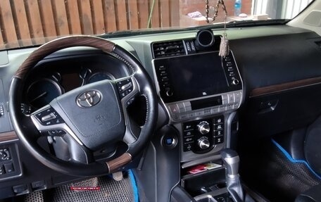 Toyota Land Cruiser Prado 150 рестайлинг 2, 2020 год, 5 999 999 рублей, 11 фотография