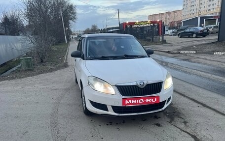 Skoda Fabia II, 2012 год, 355 000 рублей, 2 фотография
