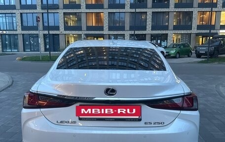 Lexus ES VII, 2019 год, 3 900 000 рублей, 4 фотография