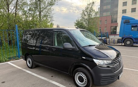 Volkswagen Transporter T6 рестайлинг, 2021 год, 4 500 000 рублей, 4 фотография