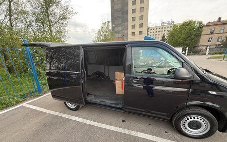 Volkswagen Transporter T6 рестайлинг, 2021 год, 4 500 000 рублей, 7 фотография