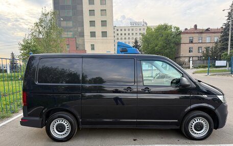 Volkswagen Transporter T6 рестайлинг, 2021 год, 4 500 000 рублей, 5 фотография