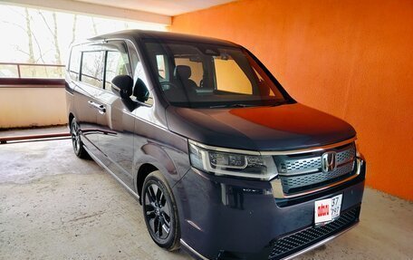 Honda Stepwgn, 2022 год, 3 200 000 рублей, 8 фотография