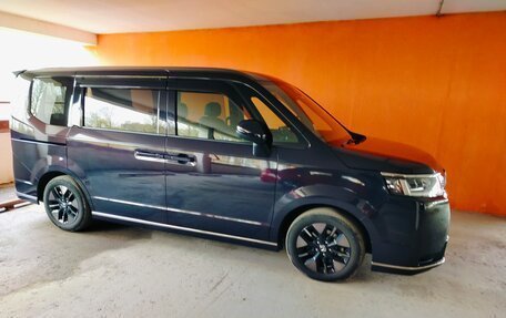Honda Stepwgn, 2022 год, 3 200 000 рублей, 6 фотография