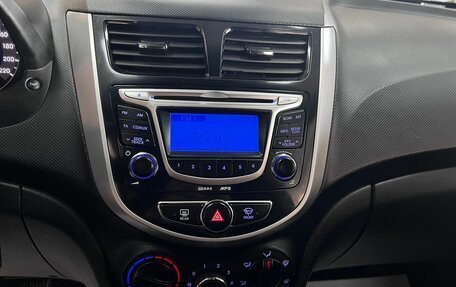 Hyundai Solaris II рестайлинг, 2013 год, 845 000 рублей, 16 фотография
